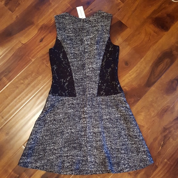 Banana Republic Tweed & Lace a-line dress - Picture 5 of 8